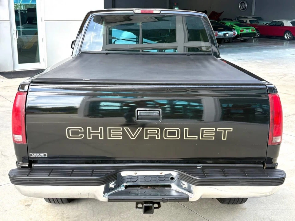 1994 Chevrolet C/K 4th Gen - Image 8 of 31