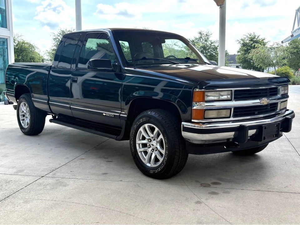 1994 Chevrolet C/K 4th Gen - Image 4 of 31
