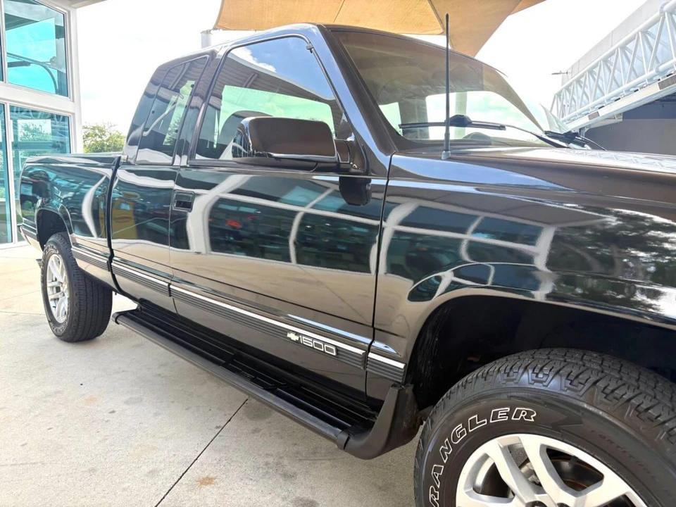 1994 Chevrolet C/K 4th Gen - Image 18 of 31