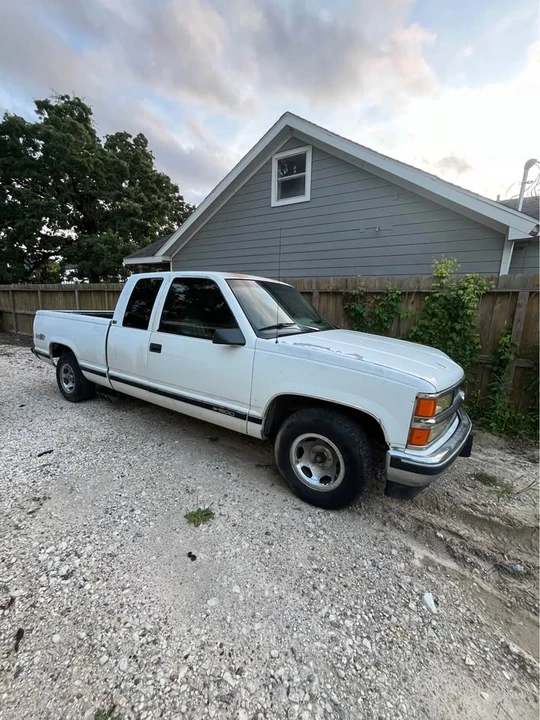 1994 Chevrolet C/K 4th Gen - Image 2 of 11