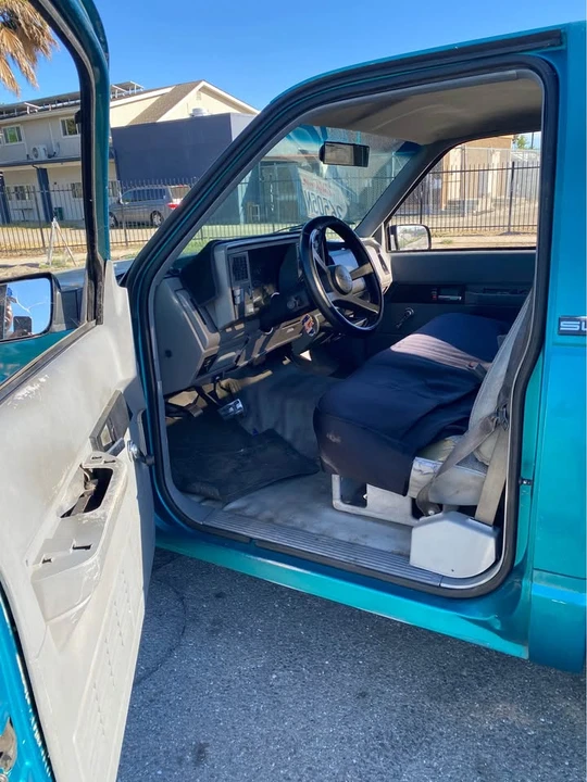 1994 Chevrolet C/K 4th Gen - Image 8 of 10