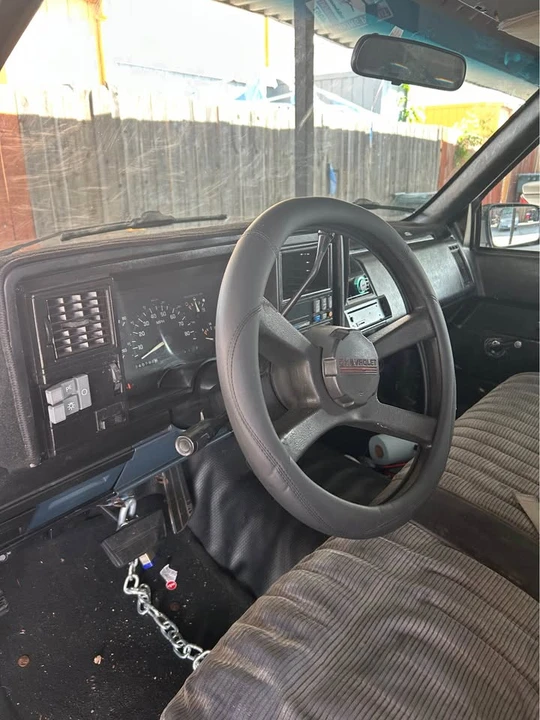 1994 Chevrolet C/K 4th Gen - Image 9 of 11