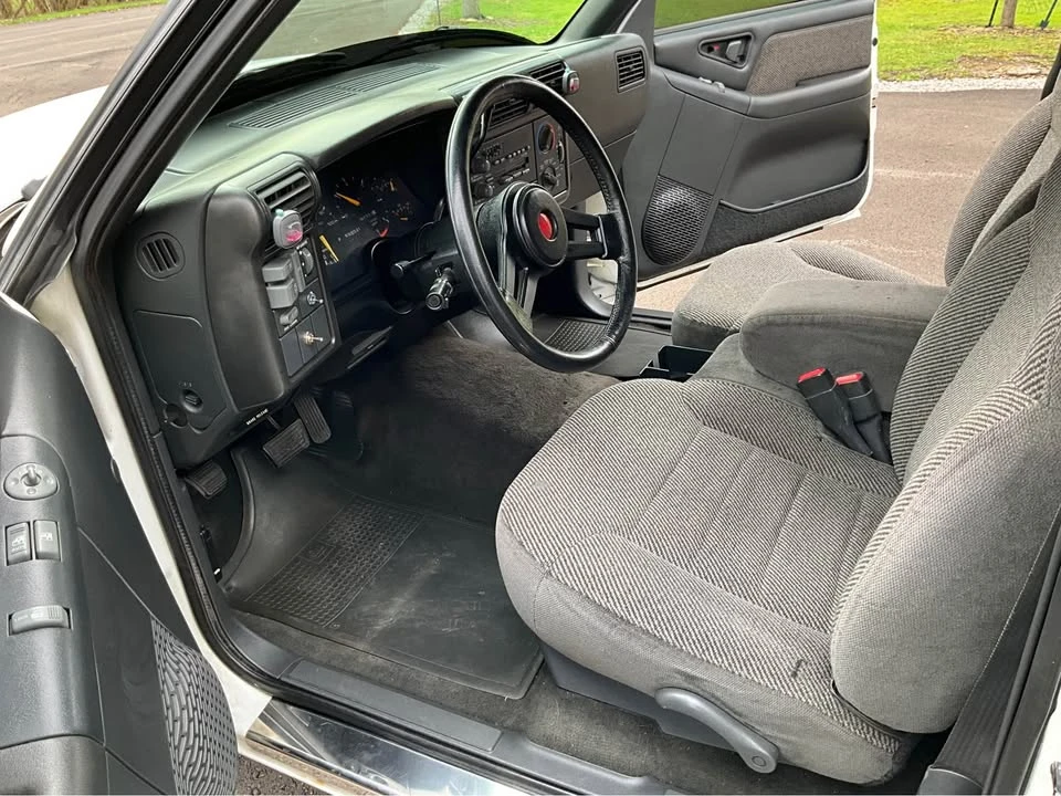 1994 Chevrolet C/K 4th Gen - Image 9 of 10