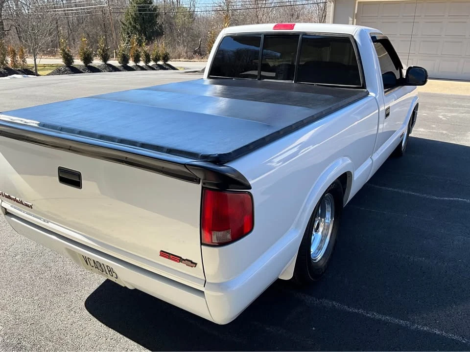 1994 Chevrolet C/K 4th Gen - Image 2 of 10