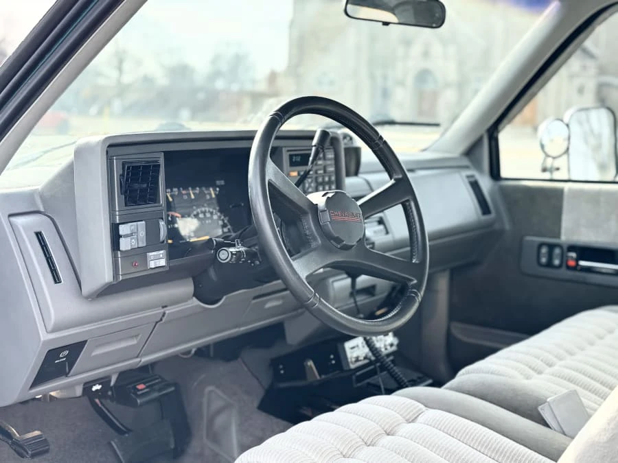 1994 Chevrolet C/K 4th Gen - Image 25 of 31