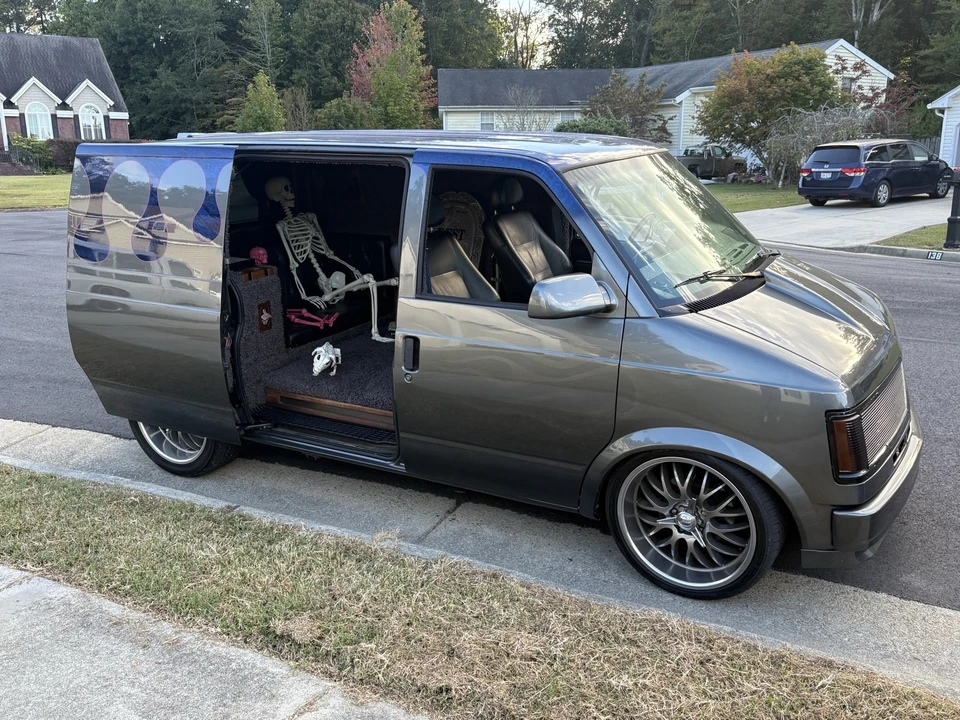 1994 Chevrolet Astro - Image 7 of 21