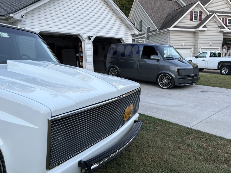 1994 Chevrolet Astro - Image 5 of 21