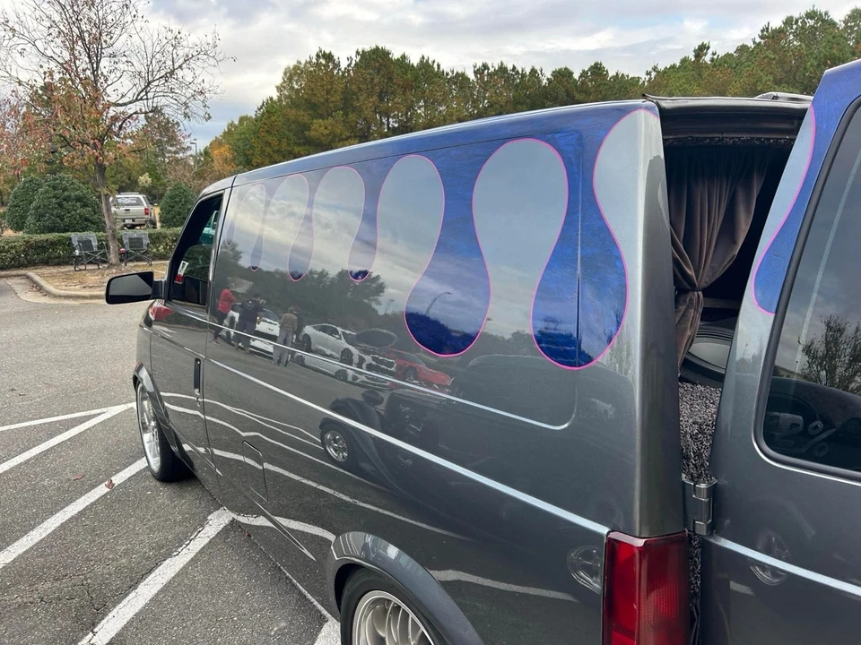 1994 Chevrolet Astro - Image 14 of 21
