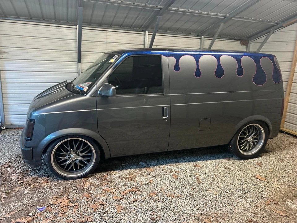 1994 Chevrolet Astro - Image 14 of 21