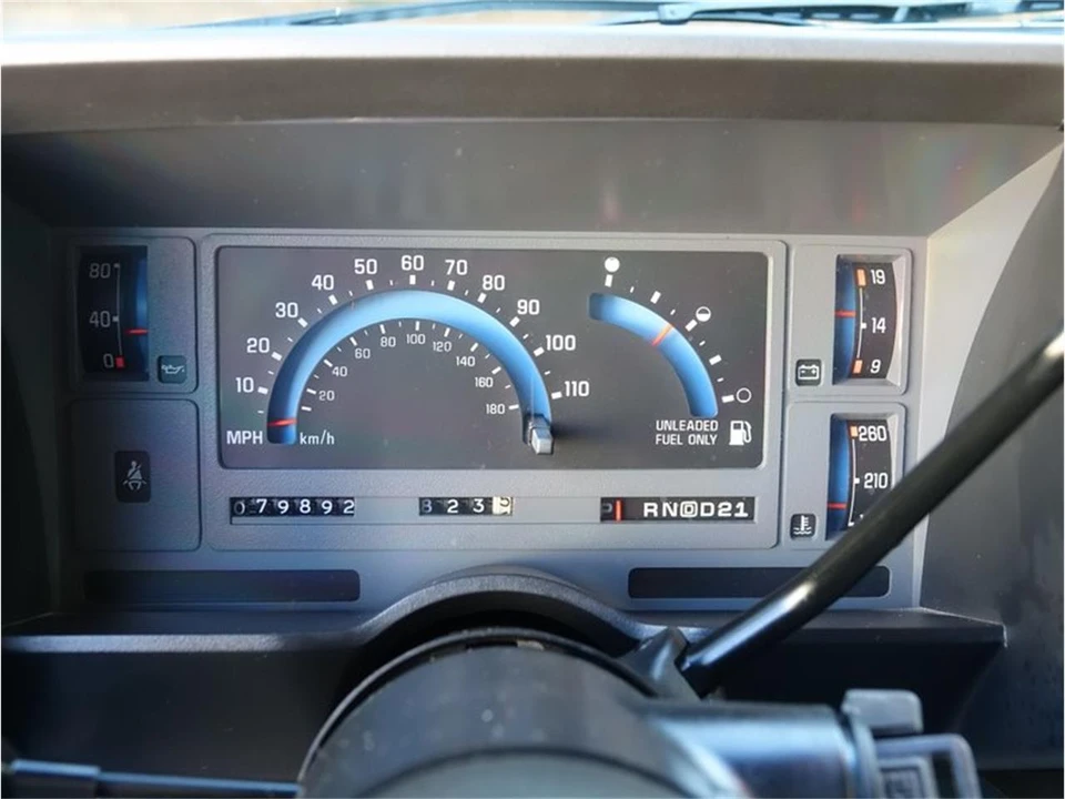 1994 Chevrolet K5 Blazer 3rd Gen - Image 18 of 31
