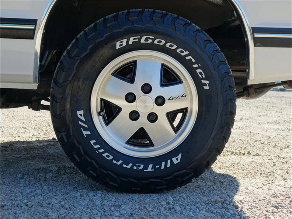 1994 Chevrolet K5 Blazer 3rd Gen - Image 12 of 31