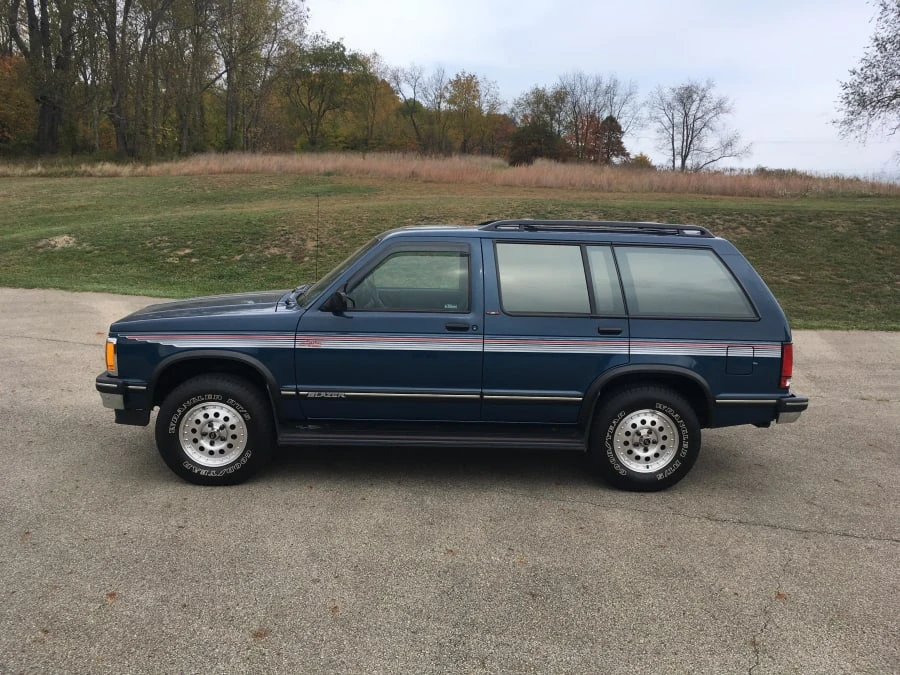1994 Chevrolet K5 Blazer 3rd Gen - Image 2 of 7