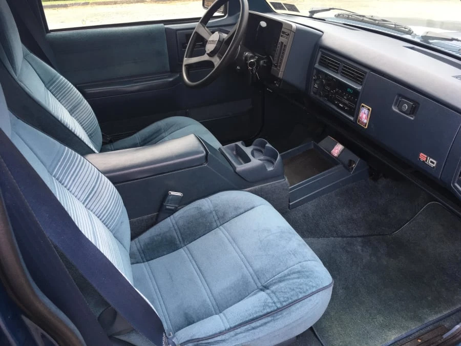 1994 Chevrolet K5 Blazer 3rd Gen - Image 4 of 7