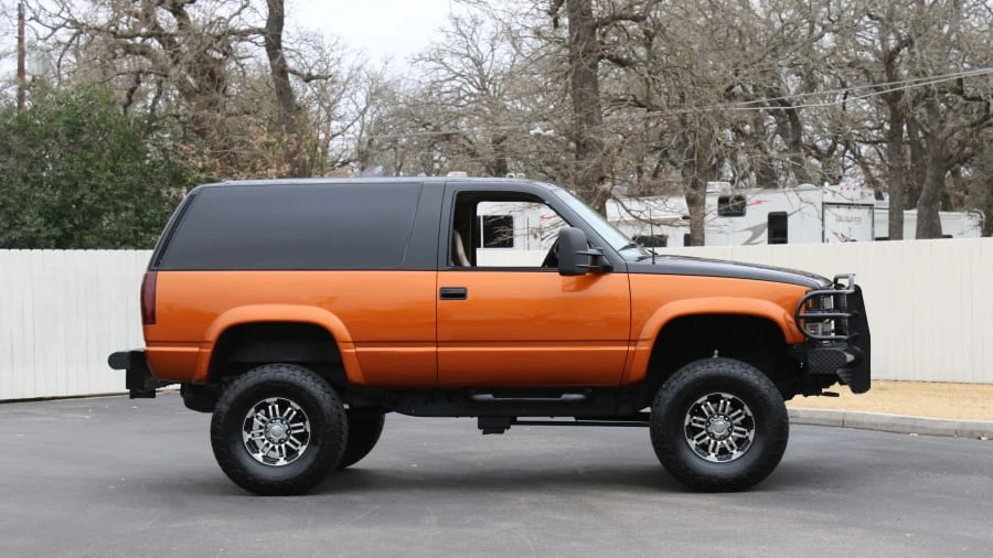 1994 Chevrolet K5 Blazer 3rd Gen - Image 8 of 12