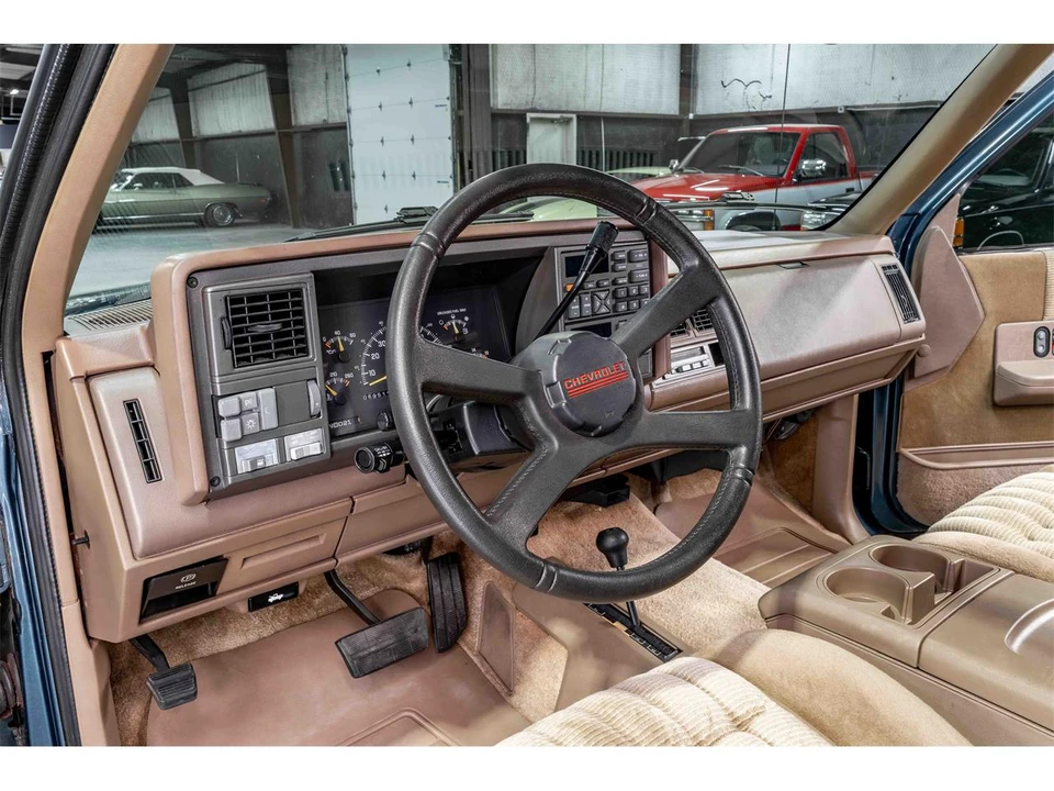 1994 Chevrolet K5 Blazer 3rd Gen - Image 14 of 22