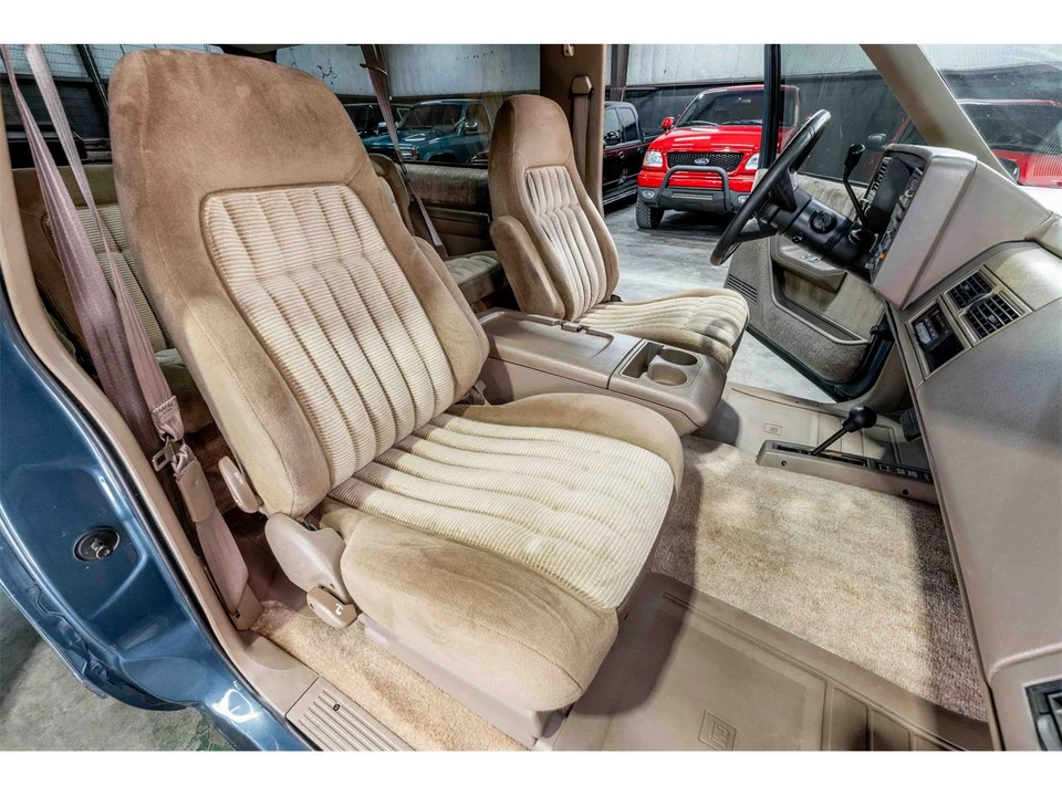 1994 Chevrolet K5 Blazer 3rd Gen - Image 16 of 22