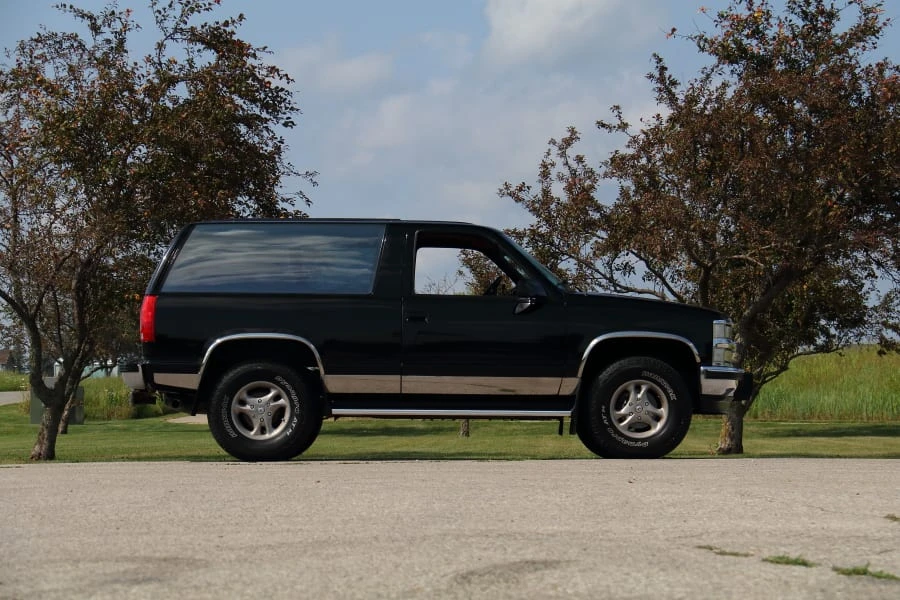 1994 Chevrolet K5 Blazer 3rd Gen - Image 12 of 27