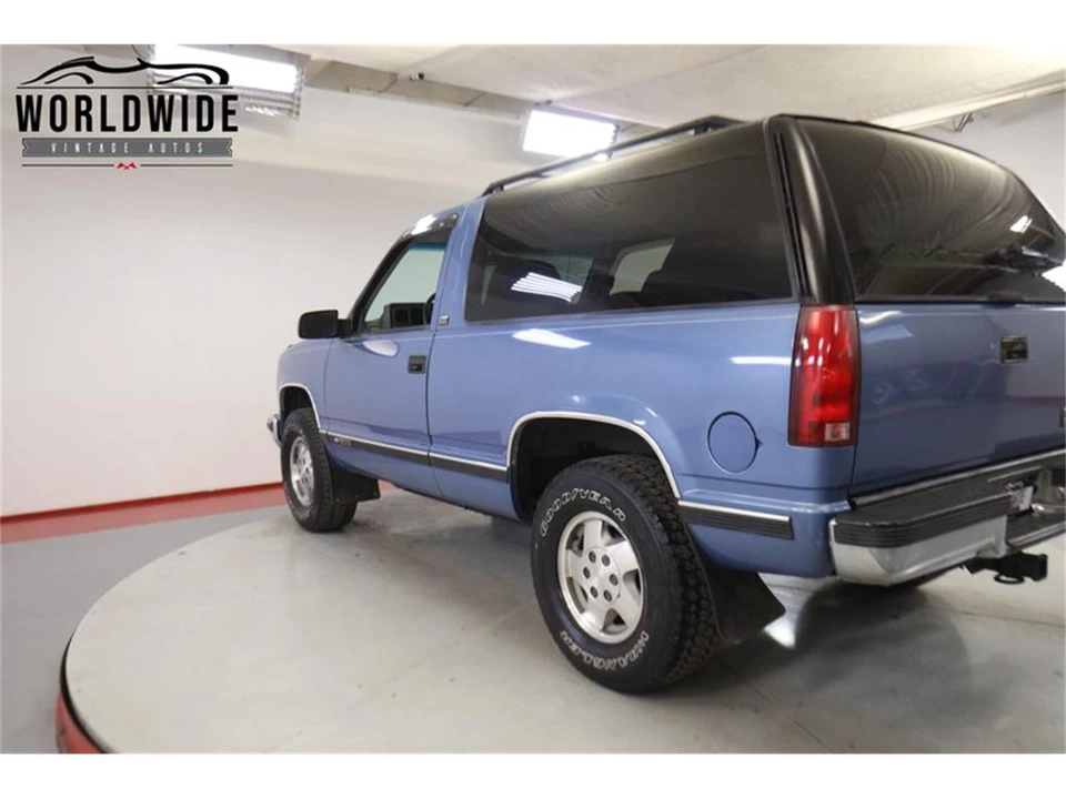 1994 Chevrolet K5 Blazer 3rd Gen - Image 22 of 31