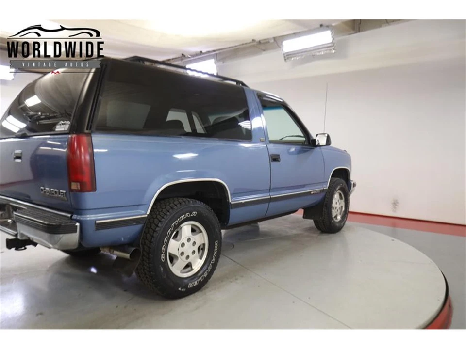 1994 Chevrolet K5 Blazer 3rd Gen - Image 23 of 31