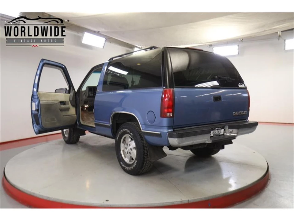 1994 Chevrolet K5 Blazer 3rd Gen - Image 24 of 31