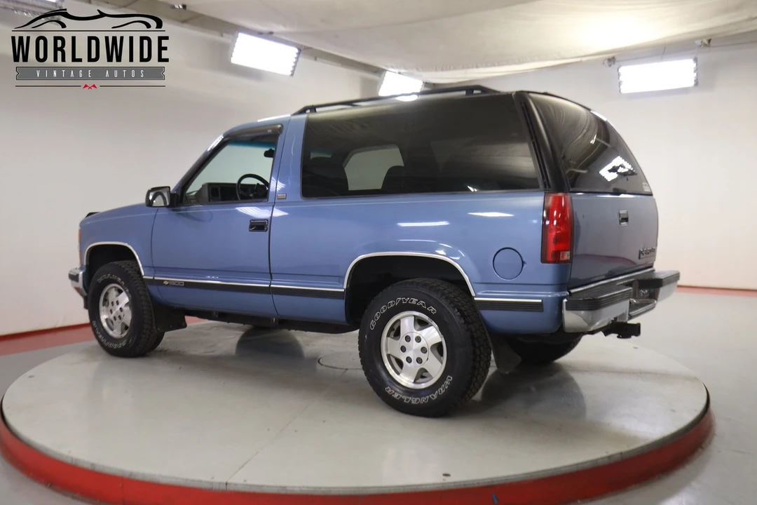 1994 Chevrolet K5 Blazer 3rd Gen - Image 5 of 12