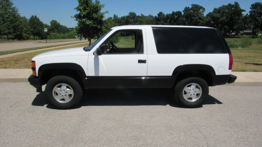 1994 Chevrolet K5 Blazer 3rd Gen - Image 2 of 7