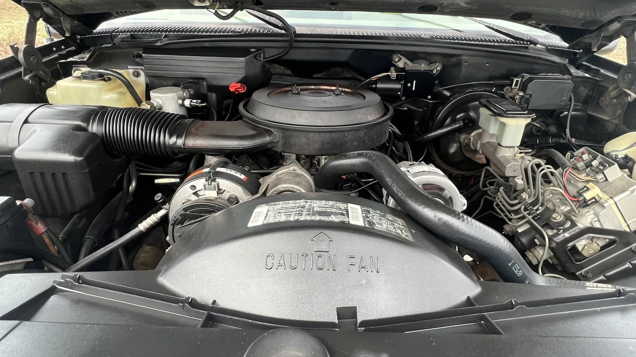 1994 Chevrolet K5 Blazer 3rd Gen - Image 6 of 11