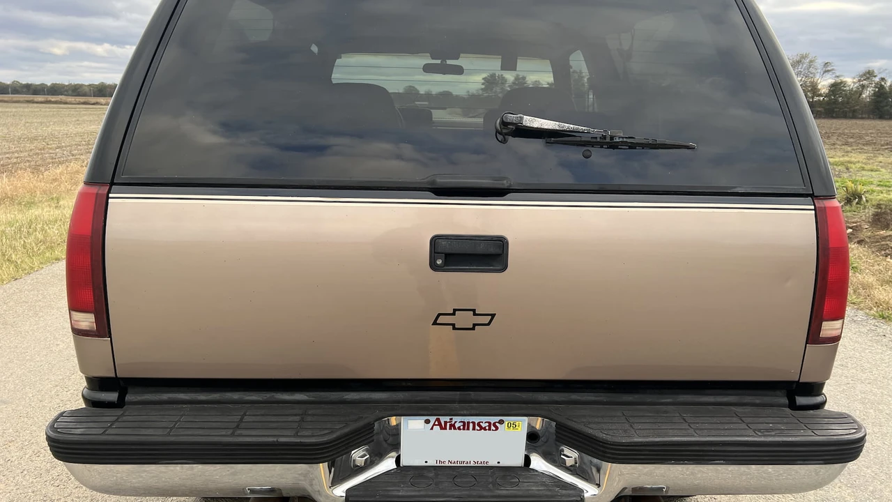 1994 Chevrolet K5 Blazer 3rd Gen - Image 10 of 11