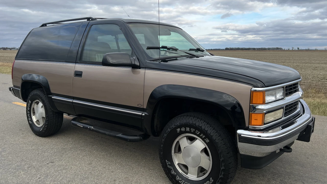 1994 Chevrolet K5 Blazer 3rd Gen - Image 11 of 11