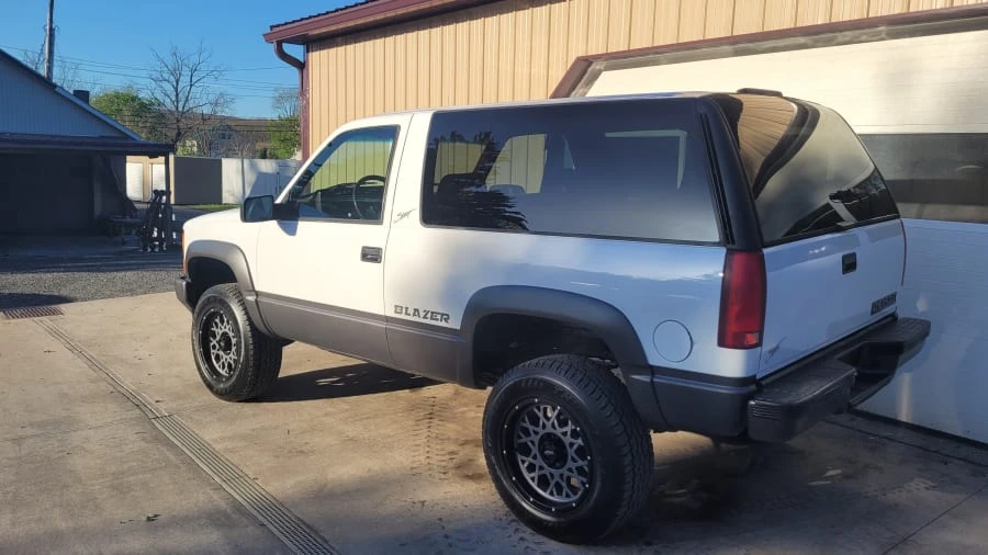 1994 Chevrolet K5 Blazer 3rd Gen - Image 13 of 17