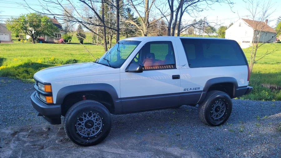 1994 Chevrolet K5 Blazer 3rd Gen - Image 16 of 17