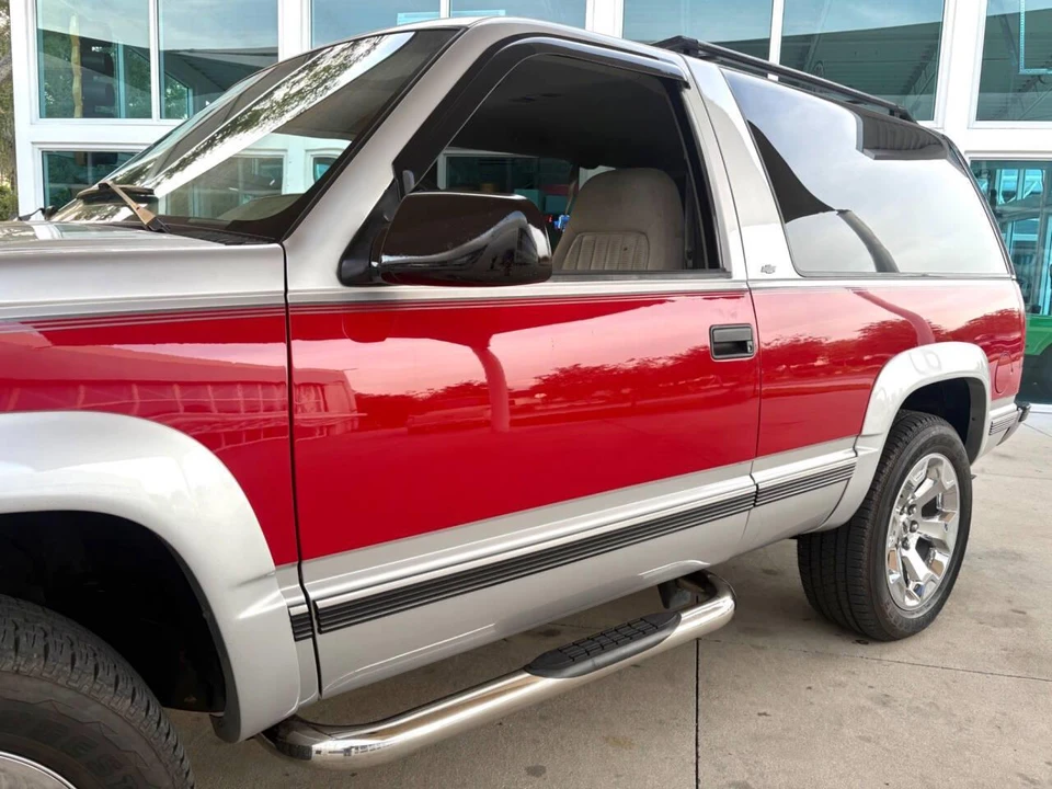 1994 Chevrolet K5 Blazer 3rd Gen - Image 12 of 31