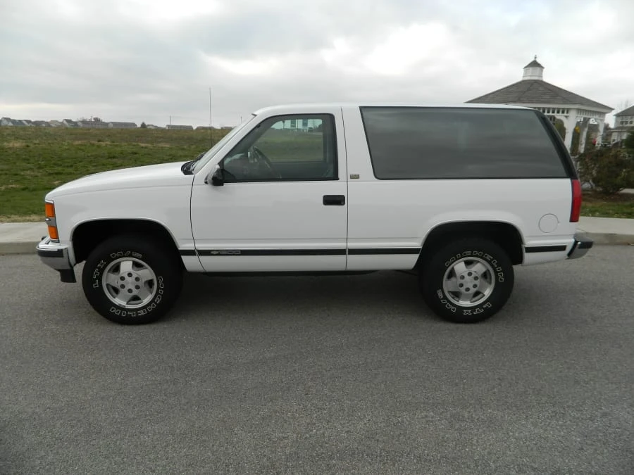 1994 Chevrolet K5 Blazer 3rd Gen - Image 2 of 8