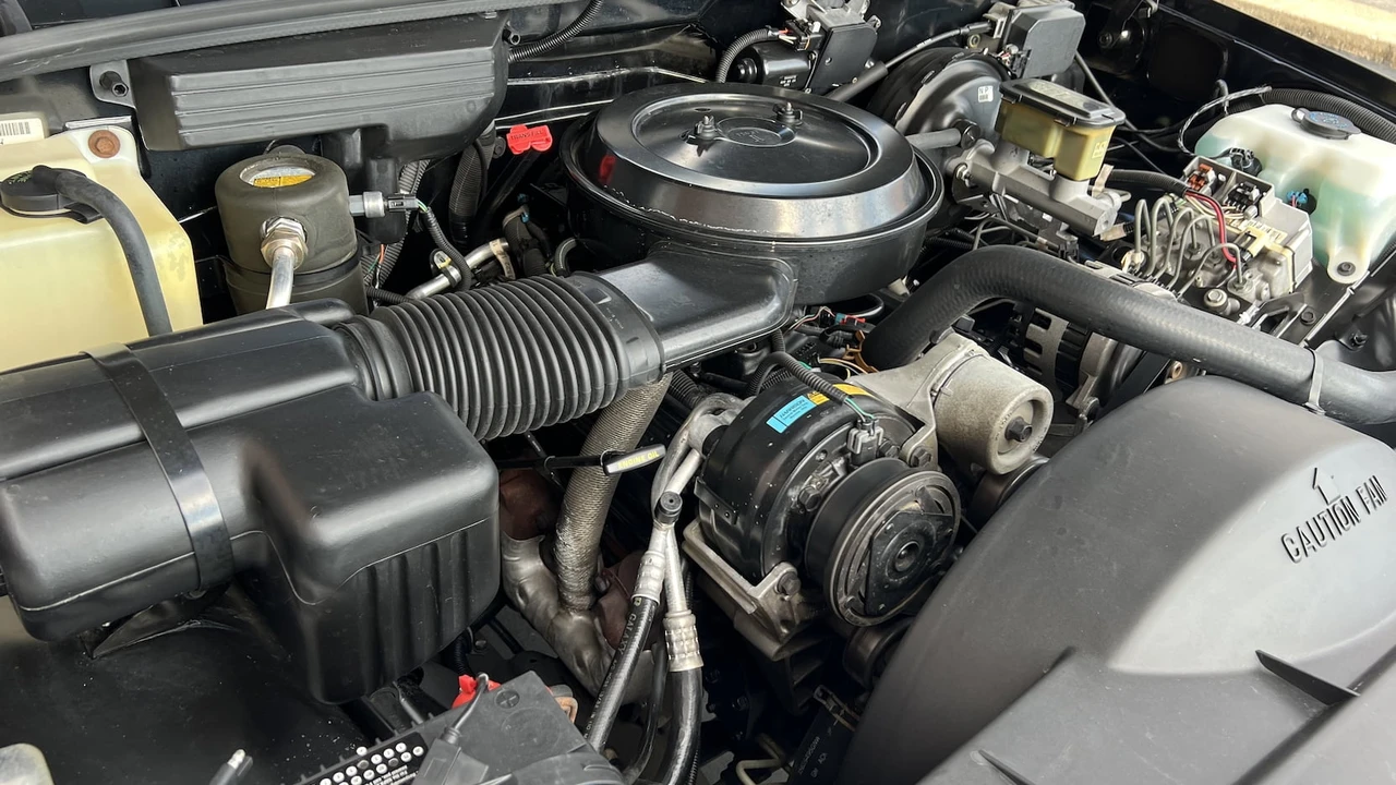 1994 Chevrolet K5 Blazer 3rd Gen - Image 8 of 9