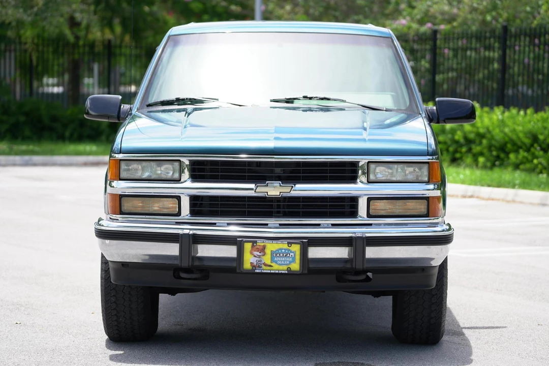 1994 Chevrolet K5 Blazer 3rd Gen - Image 2 of 16