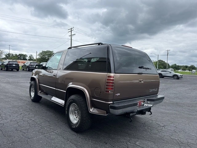 1994 Chevrolet K5 Blazer 3rd Gen - Image 7 of 12