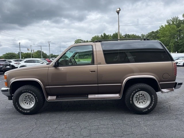 1994 Chevrolet K5 Blazer 3rd Gen - Image 6 of 12