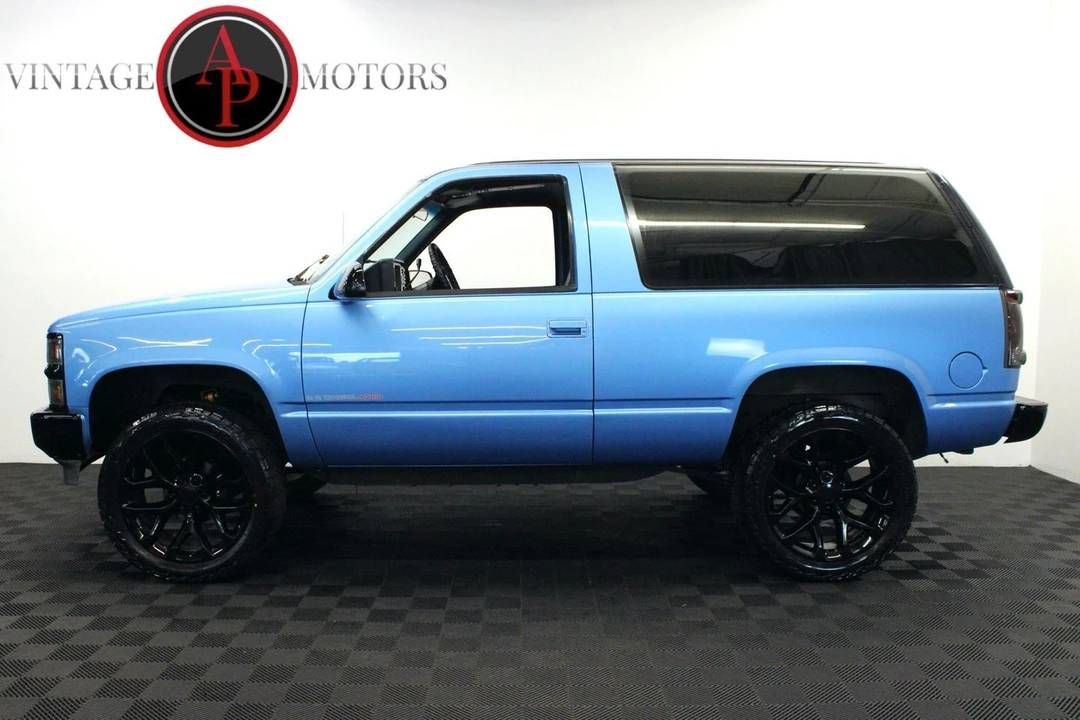 1994 Chevrolet K5 Blazer 3rd Gen - Image 7 of 12