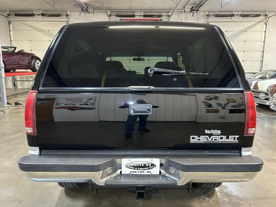 1994 Chevrolet K5 Blazer 3rd Gen - Image 6 of 12