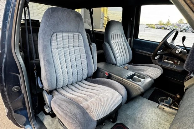 1994 Chevrolet K5 Blazer 3rd Gen - Image 4 of 7