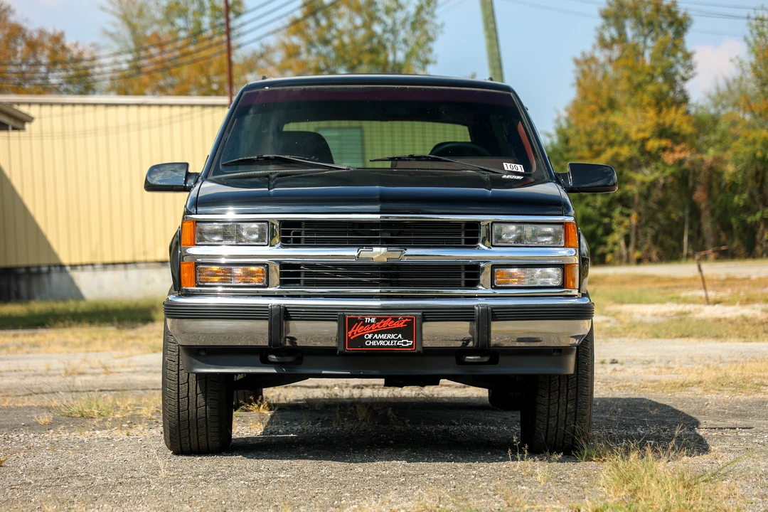 1994 Chevrolet K5 Blazer 3rd Gen - Image 2 of 31