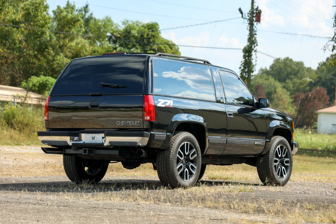 1994 Chevrolet K5 Blazer 3rd Gen - Image 8 of 31