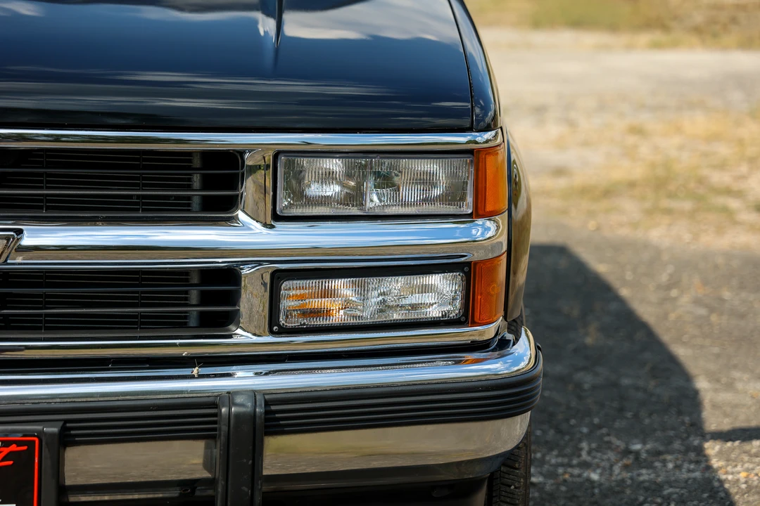 1994 Chevrolet K5 Blazer 3rd Gen - Image 12 of 31