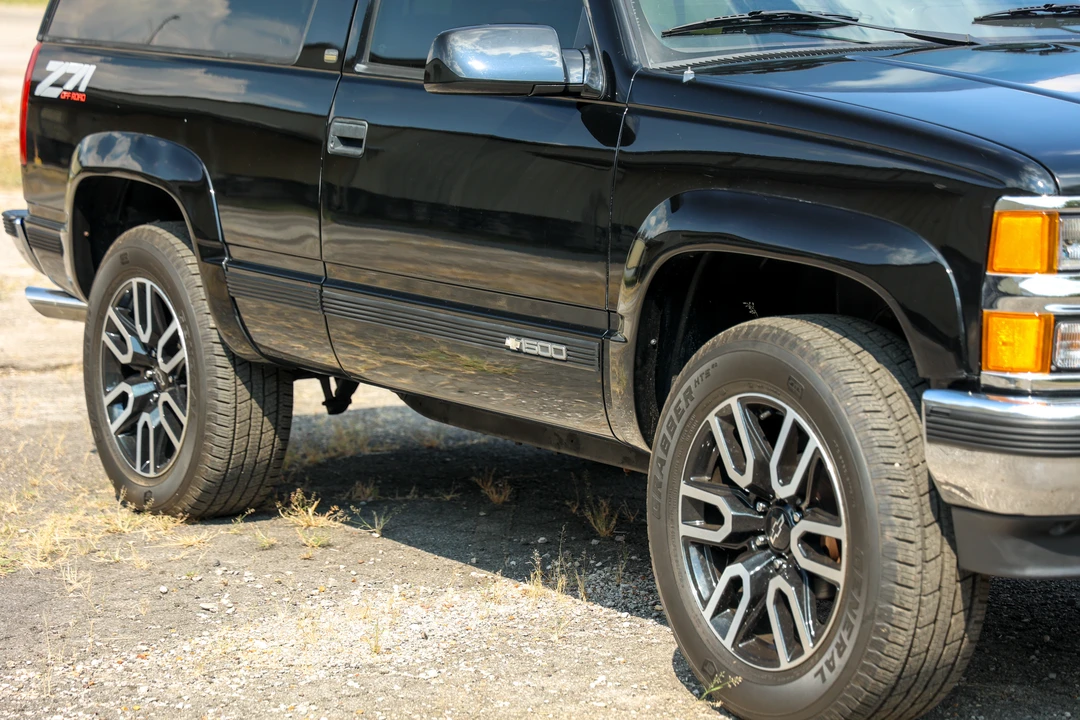 1994 Chevrolet K5 Blazer 3rd Gen - Image 20 of 31