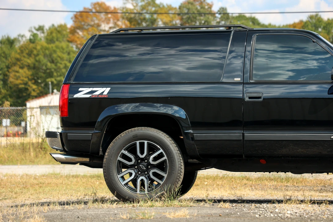 1994 Chevrolet K5 Blazer 3rd Gen - Image 6 of 31