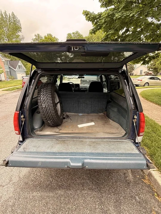 1994 Chevrolet K5 Blazer 3rd Gen - Image 5 of 19
