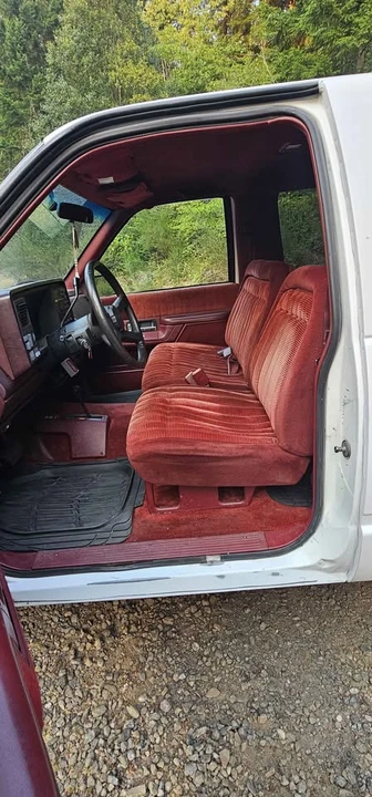 1994 Chevrolet K5 Blazer 3rd Gen - Image 7 of 13