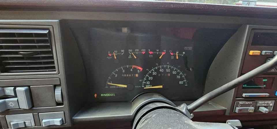 1994 Chevrolet K5 Blazer 3rd Gen - Image 10 of 13