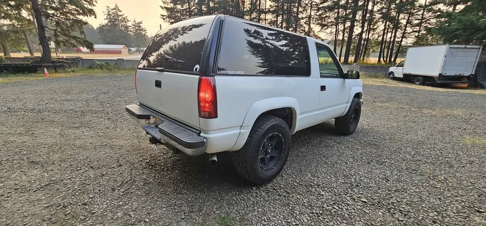 1994 Chevrolet K5 Blazer 3rd Gen - Image 4 of 13