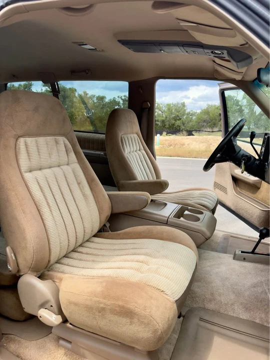 1994 Chevrolet K5 Blazer 3rd Gen - Image 16 of 20